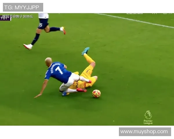 国王杯激战利物浦完胜波尔图争议判罚引发全场热议