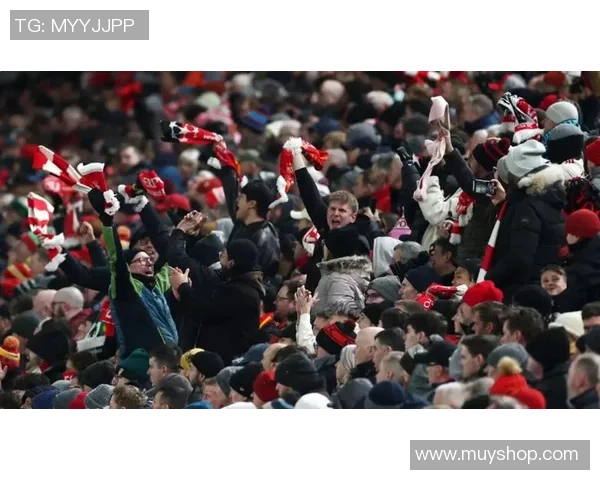 中超精彩对决利物浦大胜曼联逆转瞬间点燃全场激情