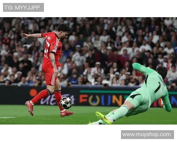 欧冠激战本菲卡大胜尤文图斯乌龙球成比赛转折点数据分析引人关注